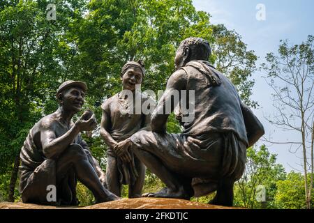 Statue von Lachit Borphukan in Jorhat Assam. Ein Denkmal zu Ehren von General Lachit Borphukan. In der Nähe des Nationalparks Kaziranga, Nordostindien. Stockfoto