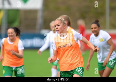 Stockholm, Schweden. Mai 2021. Hanna Lundkvist (7 Hammarby) vor dem Spiel in der Schwedischen Liga OBOS Damallsvenskan am 1. Mai 2021 zwischen Hammarby IF und KIF Orebro DFF bei Hammarby IP in Stockholm, Schweden Credit: SPP Sport Press Photo. /Alamy Live News Stockfoto