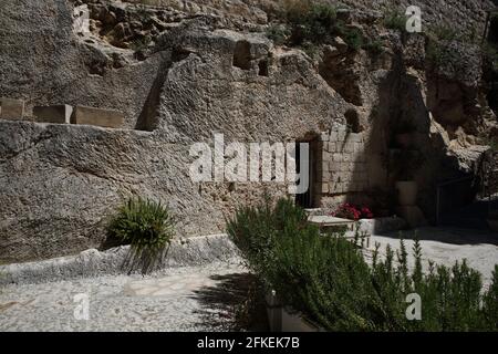 Das Gartengrab, eine alte jüdische Grabhöhle außerhalb der Altstadt von Jerusalem, wo einige Christen glauben, dass Jesus nach der Kreuzigung begraben wurde. Stockfoto