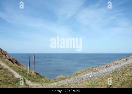 Küstenpfad mit Blick auf die Cardigan Bay in Aberystwyth, Wales Stockfoto