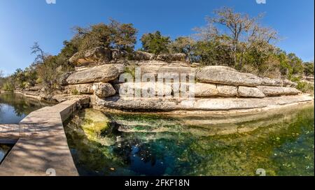 Der Jakobsbrunnen ist ein ausdauernder Karstbrunnen in Texas Hügelland Stockfoto