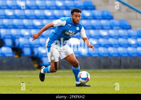 Mai 2021; Weston Homes Stadium, Peterborough, Cambridgeshire, England; English Football League One Football, Peterborough United gegen Lincoln City; Nathan Thompson von Peterborough United Stockfoto