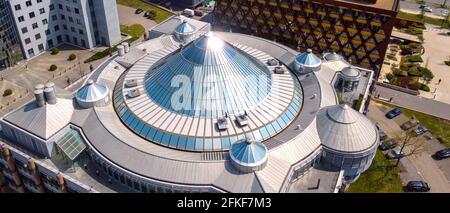 Gebäude der Deutschen Bank im Finanzviertel Luxemburg - STADT LUXEMBURG, LUXEMBURG - 30. APRIL 2021 Stockfoto