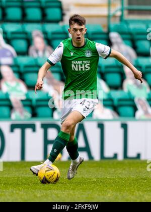 Easter Road, Edinburgh, Großbritannien. Mai 2021. Scottish Premiership Football, Hibernian versus St Johnstone; Steven Bradley of Hibernian Kredit: Action Plus Sports/Alamy Live News Stockfoto