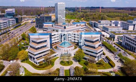 BNP Paribas Bank Luxemburg von oben - STADT LUXEMBURG, LUXEMBURG - 30. APRIL 2021 Stockfoto