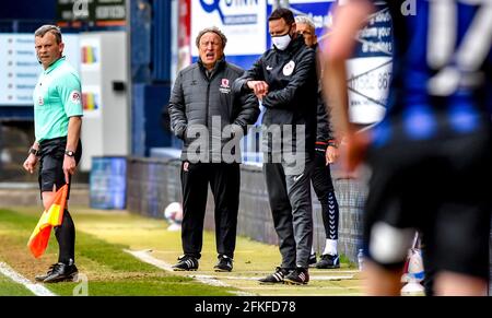 Luton, Großbritannien. Mai 2021. Neil Warnock Middlesborough FC Manager gab am 1. Mai 2021 seine Meinung während des Spiels der EFL Sky Bet Championship zwischen Luton Town und Middlesbrough in der Kenilworth Road, Luton, England, ab. Foto von Phil Hutchinson. Nur zur redaktionellen Verwendung, Lizenz für kommerzielle Nutzung erforderlich. Keine Verwendung bei Wetten, Spielen oder Veröffentlichungen einzelner Clubs/Vereine/Spieler. Kredit: UK Sports Pics Ltd/Alamy Live Nachrichten Stockfoto