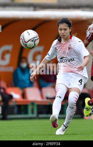 Rom, Italien, 1. Mai 2021, Yui Hasegawa vom AC Mailand sah in Aktion während der italienischen Fußball-Liga EIN Frauen-2020/2021-Spiel zwischen AS Roma und AC Mailand im Stadion Tre Fontane / LM Stockfoto