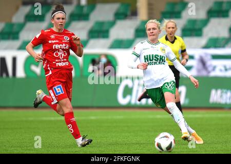 Stockholm, Schweden. Mai 2021. Emilia Larsson (16 Hammarby) während des Spiels in der Schwedischen Liga OBOS Damallsvenskan am 1. Mai 2021 zwischen Hammarby IF und KIF Orebro DFF bei Hammarby IP in Stockholm, Schweden Quelle: SPP Sport Pressefoto. /Alamy Live News Stockfoto