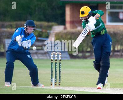 Birmingham, Großbritannien. April 2021. Moseley Cricket Club / Leamington Spa Cricket Club im Mosley CC Birmingham - Samstag, 1. Mai 2021 Credit: SPP Sport Press Foto. /Alamy Live News Stockfoto