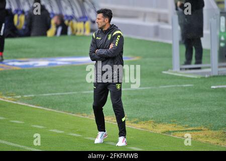 Frosinone, Italien. Mai 2021. Fabio Grosso Trainer von Frosinone, während des Spiels der italienischen Serie B Meisterschaft zwischen Frosinone gegen Pisa, Endergebnis 3-1, Spiel im Benito Stirpe Stadion in Frosinone gespielt. Frosinone, Italien, 01. Mai 2021. (Foto von Vincenzo Izzo/Sipa USA) Quelle: SIPA USA/Alamy Live News Stockfoto