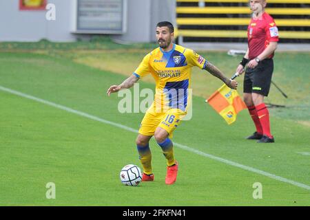 Frosinone, Italien. Mai 2021. Salvatore D'elia Spieler von Frosinone, während des Spiels der italienischen Serie B Meisterschaft zwischen Frosinone gegen Pisa, Endergebnis 3-1, Spiel im Benito Stirpe Stadion in Frosinone gespielt. Frosinone, Italien, 01. Mai 2021. (Foto von Vincenzo Izzo/Sipa USA) Quelle: SIPA USA/Alamy Live News Stockfoto