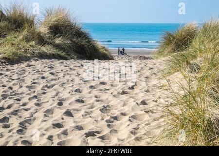 Porth Neigwl, Höllenmündung, A, beliebt, Surfer, Surfen, Spot, Sand, Sand, Strand, Küste, Küste, Küste, Küste, Küste, Llyn Peninsula, Nord, Nordwesten, Wales, Wales, Wales, GB, Großbritannien, Großbritannien, Großbritannien, Großbritannien, Großbritannien, Großbritannien, Großbritannien, Großbritannien, Großbritannien, Großbritannien, Europa, instabil, Klippe, Klippen, Wales Coast Path, Wandern, Wanderer, Wandern, Wandern Stockfoto