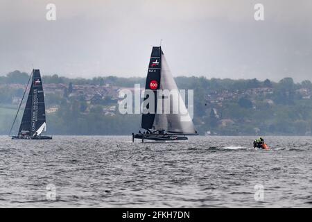Nyon, Schweiz. Mai 2021. Nyon Schweiz - 2021/05/01: Die erste TF35 Trophy-Regatta fand in Nyon am Genfer See unter schwierigen Bedingungen im Auftrag der Schweizer Segelmeisterschaft statt (Foto: Eric Dubost/Pacific Press) Quelle: Pacific Press Media Production Corp./Alamy Live News Stockfoto
