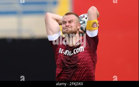 Lotte, Deutschland. 1. Mai 2021. firo: 01.05.2021 Fuvuball: Fußball: 3. Bundesliga, Saison 2020/21 KFC Uerdingen 05 - Dynamo Dresden 0: 2 Throw-in, Sebastian Mai, Dresden Quelle: dpa/Alamy Live News Stockfoto