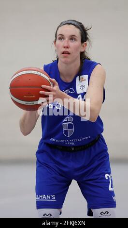 Düsseldorf, Deutschland, 30/04/2021, firo Basketball Frauen Frauen: 04/30/2021 2. Bundesliga 2020 2021, Aktionsspiele, 1. Spiel QOOL HAIE Würzburg, Wvºrzburg - Capitol Bascats Dvºsseldorf, Düsseldorf, GER, 66-86 Bild: v. Links Paige Marie Bradley (QOOL HAIE Würzburg) weltweit im Einsatz Stockfoto