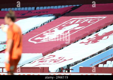 Das Aston Villa-Logo ist während des FA Womens Super League 1-Spiels zwischen Aston Villa und West Ham United im Villa Park in Birmingham zu sehen. Stockfoto