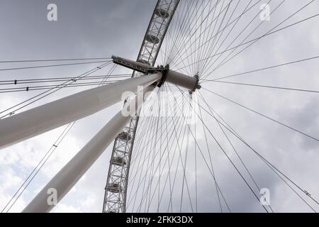 Ein leeres und verlassenes Coca-Cola London Eye alias The Millennium Wheel auf Londons Southbank, Waterloo, SE1, UK. Stockfoto