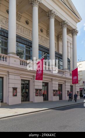 Das Royal Opera House, Heimat der Royal Opera, des Royal Ballet und des Orchesters des Royal Opera House, Covent Garden, London, England, Großbritannien Stockfoto
