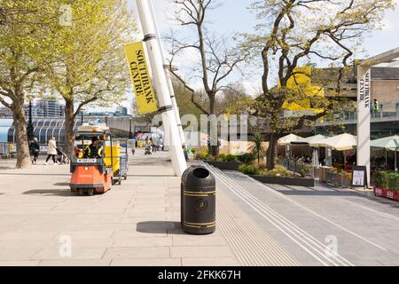 Ein relativ verlassenes Southbank Centre, Waterloo, London, England, Großbritannien Stockfoto