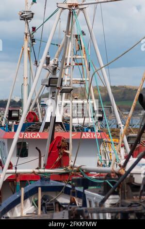 Troon, Schottland, Großbritannien. Mai 2021. UK Wetter: Fischerboote in Troon Harbour. Kredit: Skully/Alamy Live Nachrichten Stockfoto