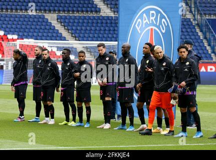 Paris, Frankreich, 1. Mai 2021, Team PSG vor dem Fußballspiel der französischen Meisterschaft Ligue 1 zwischen Paris Saint-Germain (PSG) und RC Lens am 1. Mai 2021 im Stadion Parc des Princes in Paris, Frankreich - Foto Jean Catuffe / DPPI Stockfoto