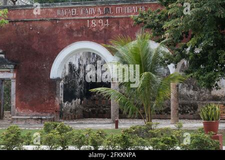 La Hacienda Uayamón localizada a 27 km de la ciudad De Campeche tuvo sus orígenes en el siglo XVI cuando Su actividad era la ganadería y el cultivo de Stockfoto