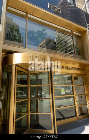 Das Herald Square Building hat den Eingang am Broadway, New York City, USA Stockfoto