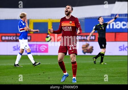 Genua, Italien. 02 Mai 2021. Borja Mayoral von AS Roma reagiert während des Fußballspiels der Serie A zwischen UC Sampdoria und AS Roma. Kredit: Nicolò Campo/Alamy Live Nachrichten Stockfoto