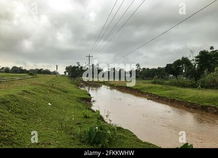 Landschaftsbild von Tanguar Haor Hügel. Beliebter touristischer Ort in Sunamganj, Sylhet, Bangladesch. Stockfoto