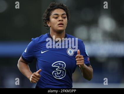 Kington upon Thames, England, 2. Mai 2021. Jess Carter aus Chelsea während des Spiels der UEFA Women's Champions League in Kingsmeadow, Kington upon Thames. Bildnachweis sollte lauten: Paul Terry / Sportimage Kredit: Sportimage/Alamy Live News Stockfoto