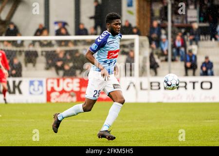 Haderslev, Dänemark. Mai 2021. Victor Ekani (29) aus Soenderjyske, der während des 3F-Superliga-Spiels zwischen Soenderjyske und Odense Boldklub im Sydbank Park in Haderslev gesehen wurde. (Foto: Gonzales Photo/Alamy Live News Stockfoto