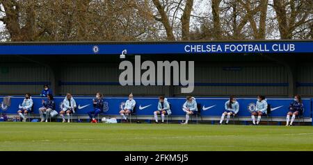 Kingston upon Thames, Großbritannien. Februar 2018. KINGSTON UPON THAMES, Großbritannien, MAI 02: Chelsea untergibt sich während des Halbfinales der Champions League der Frauen zwischen den Chelsea Women und den FC Bayern München Damen am 02. Mai 2021 in Kingsmeadow, Kingston upon Thames Credit: Action Foto Sport/Alamy Live News Stockfoto