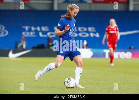 Kingston upon Thames, Großbritannien. Februar 2018. KINGSTON UPON THAMES, Großbritannien, MAI 02: Chelsea Ladies Niamh Charles während des Halbfinales der Champions League zwischen den Damen Chelsea Women und FC Bayern München am 02. Mai 2021 in Kingsmeadow, Kingston upon Thames Credit: Action Foto Sport/Alamy Live News Stockfoto