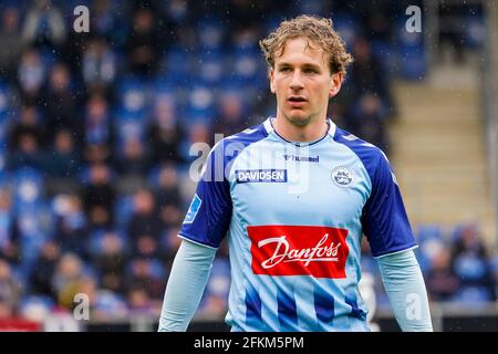 Haderslev, Dänemark. Mai 2021. Peter Christiansen (20) aus Soenderjyske, der während des 3F-Superliga-Spiels zwischen Soenderjyske und Odense Boldklub im Sydbank Park in Haderslev gesehen wurde. (Foto: Gonzales Photo/Alamy Live News Stockfoto