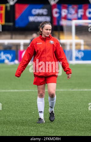 Bromley, Großbritannien. Mai 2021. Megan Mackey (24 Lewes) vor dem FA Womens Championship-Spiel zwischen Crystal Palace und Lewes in der Hayes Lane in Bromley, England. Kredit: SPP Sport Pressefoto. /Alamy Live News Stockfoto