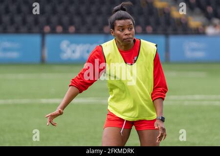 Bromley, Großbritannien. Mai 2021. INI Umotong (15 Lewes) das FA Womens Championship-Spiel zwischen Crystal Palace und Lewes in der Hayes Lane in Bromley, England. Kredit: SPP Sport Pressefoto. /Alamy Live News Stockfoto