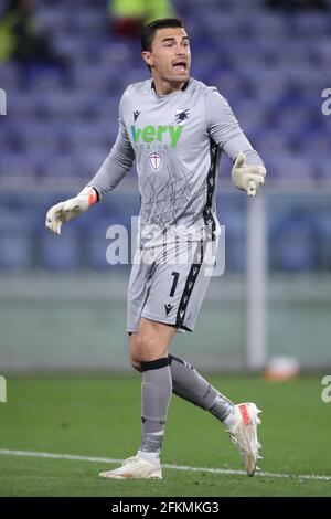 Genua, Italien, 2. Mai 2021. Emil Audero von UC Sampdoria reagiert während des Serie-A-Spiels bei Luigi Ferraris, Genua. Bildnachweis sollte lauten: Jonathan Moscrop / Sportimage Stockfoto