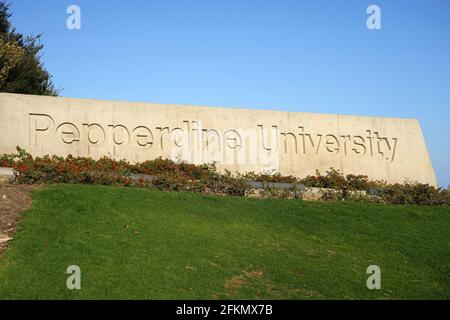 Ein Schild am Eingang der Pepperdine University, Sonntag, 2. Mai 2021, in Malibu, Kalif. Stockfoto