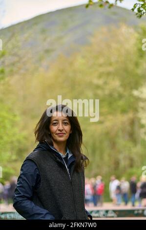 Karima Delli, Leiterin der Gewerkschaftsliste der Linken für die Regionalwahlen im Hauts de France, vor einem der Schlackenhaufen der Grube Nr. 11 - 19, Loos en Gohelle, Frankreich am 02. Mai 2021. Foto von Blanquart C/ANDBZ/ABACAPRESS.COM Stockfoto