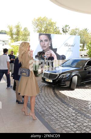 Victoria Silvstedt sah das Martinez Hotel in Cannes verlassen Stockfoto