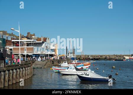 Yorkshire, Großbritannien – 10 Aug 2017 : Segelboote vertäuten im Hafen von Bridlington Stockfoto