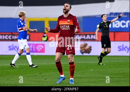 Genua, Italien. 02 Mai 2021. Borja Mayoral von AS Roma reagiert während des Fußballspiels der Serie A zwischen UC Sampdoria und AS Roma. UC Sampdoria gewann 2-0 als Roma. Kredit: Nicolò Campo/Alamy Live Nachrichten Stockfoto