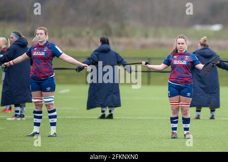 Bristol trägt Frauen gegen Harlekine Frauen< Shaftsbury Park Bristol Stockfoto