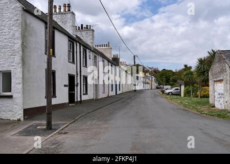 Traditionelle Häuser in Shore Street, Drummore, Mull of Galloway, Schottland, Großbritannien Stockfoto