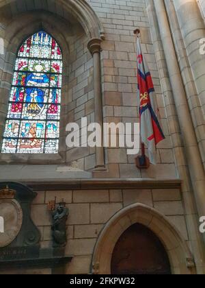 Das Denkmal in der Kathedrale von Truro für die 8 Besatzungsmitglieder des Penlee-Rettungsbootes „Solomon Browne“ verlor am 19. Dezember 1981 Stockfoto