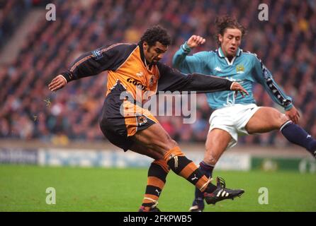 Fußballspieler Don Goodman Manchester City gegen Wolverhampton Wanderers in Main Rd 6/12/97 0-1 Stockfoto