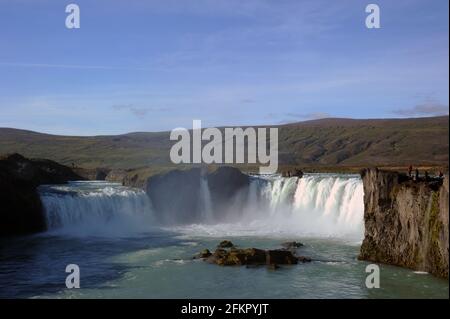 Godafoss am Fluss Skjálfandafljót. Gesamtfall von rund 40 Fuß. Stockfoto