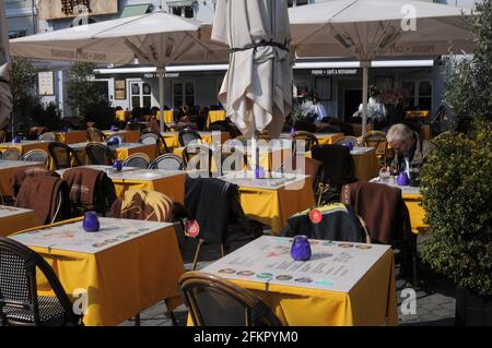 Kopenhagen, Dänemark. 30. April 2021,Dänemark hat Wiedereröffner für Cafés, Ars und Restaurants Outdoor-Cafés erforderlich keine coronatest oder Corona Pass, b Stockfoto