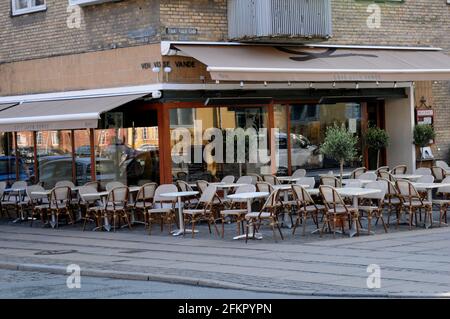 Kopenhagen, Dänemark. 30. April 2021,Dänemark hat Wiedereröffner für Cafés, Ars und Restaurants Outdoor-Cafés erforderlich keine coronatest oder Corona Pass, b Stockfoto