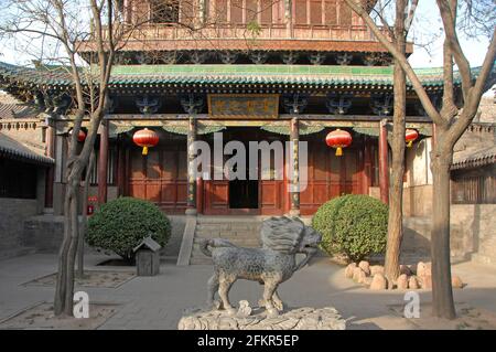 Pingyao in der Provinz Shanxi, China. Der Konfuzianische Tempel in der antiken Stadt Pingyao. Dieser Tempel ist einer von vielen in China, die Konfuzius gewidmet sind Stockfoto